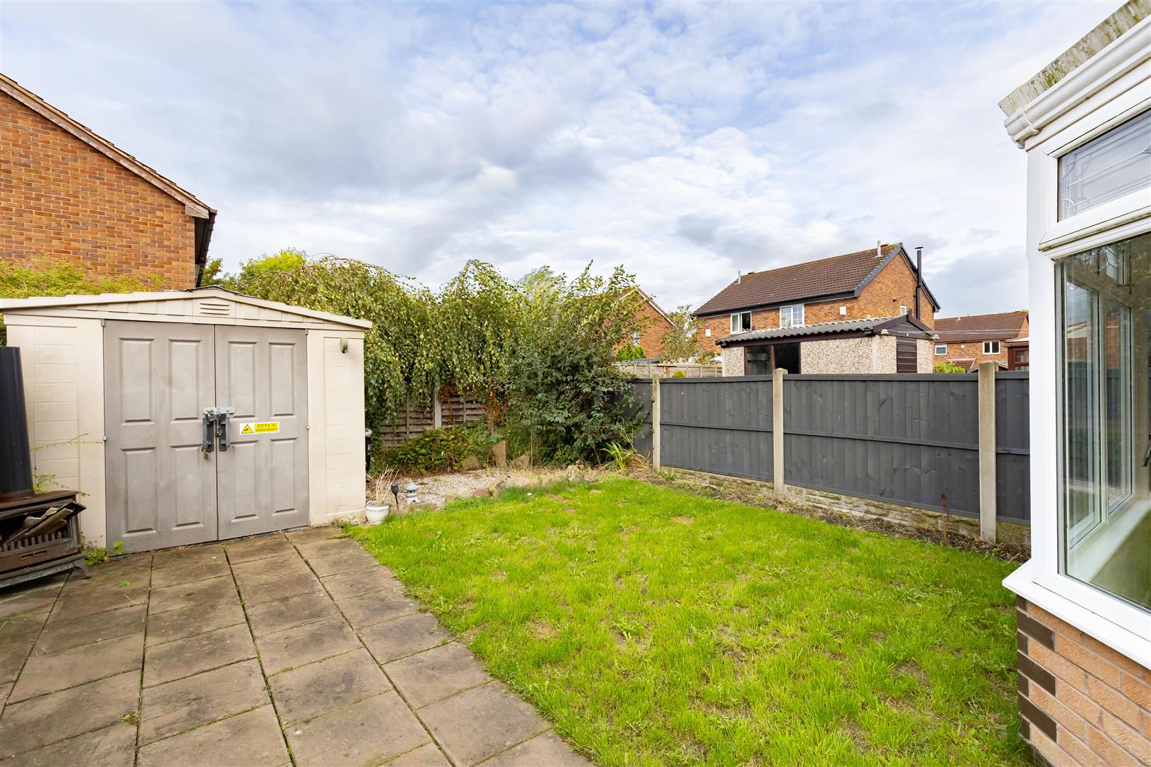 2 bed property in Longbrook Avenue, Preston